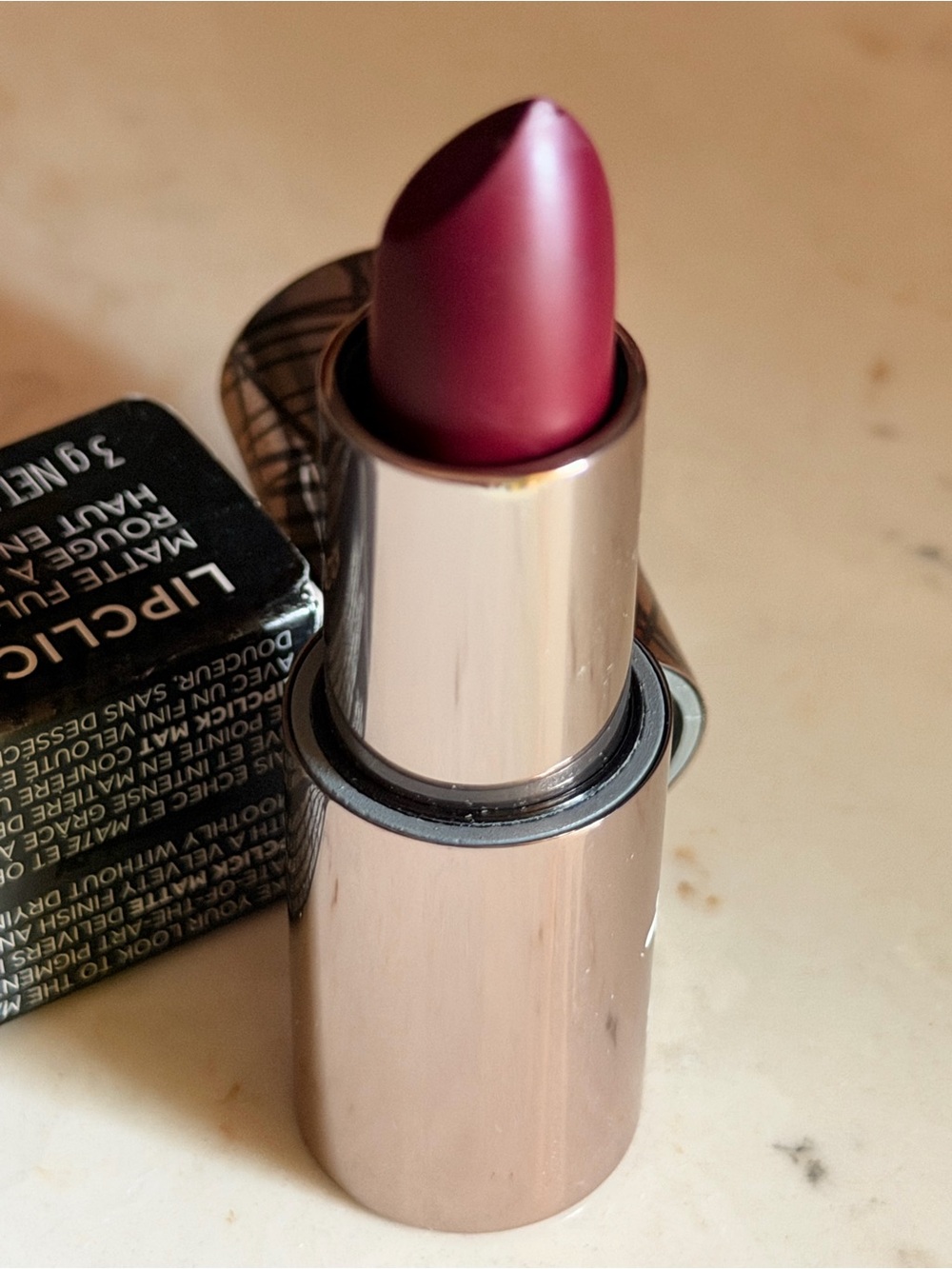 mark. Velvety Lipstick